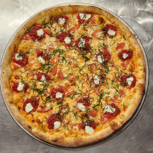 Margherita Pizza.