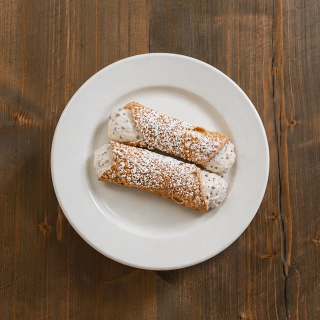 Cannoli.