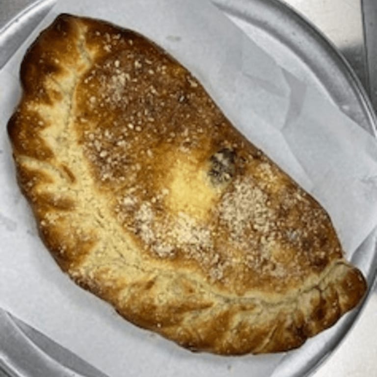 Delicious Calzones: A Taste of Italy