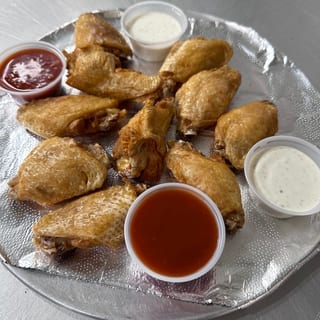Bone-In Wings - 10pc